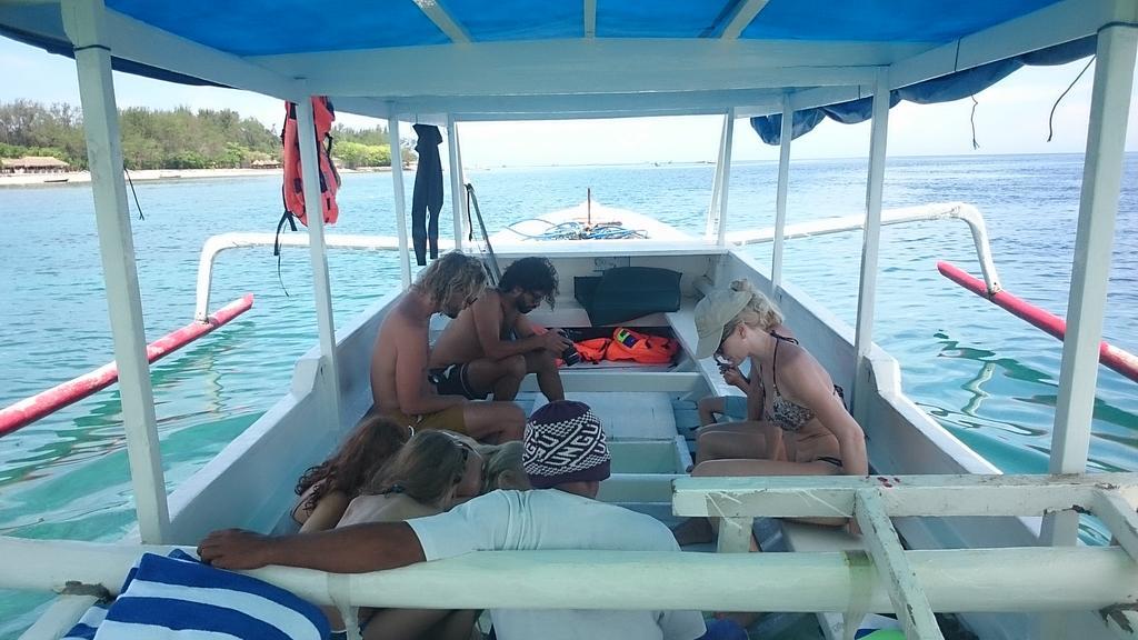 Fantastic Cottages Gili Meno Exterior foto