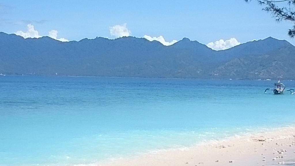 Fantastic Cottages Gili Meno Exterior foto