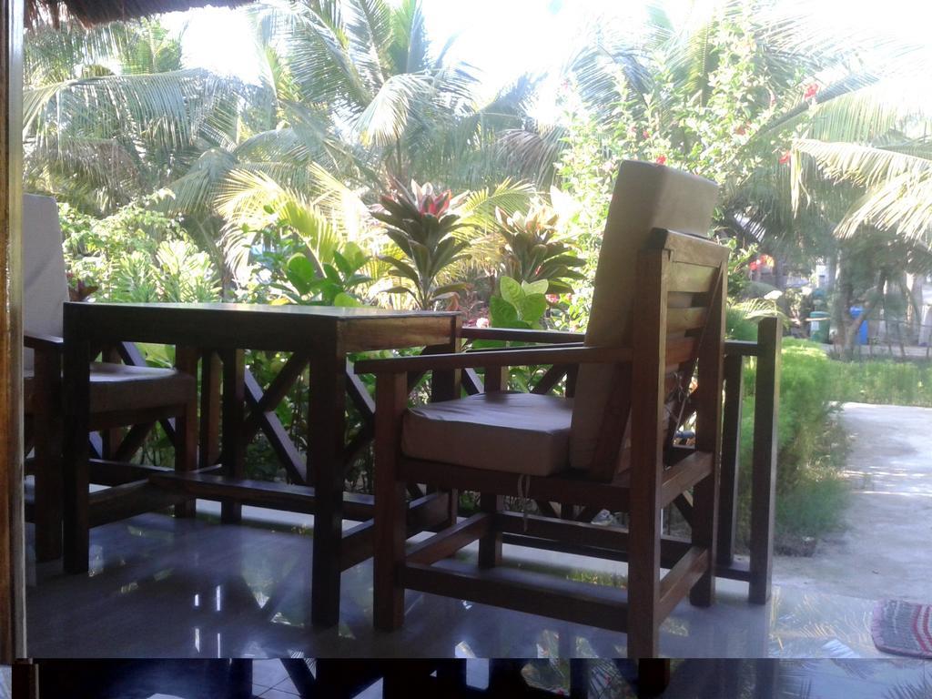 Fantastic Cottages Gili Meno Exterior foto