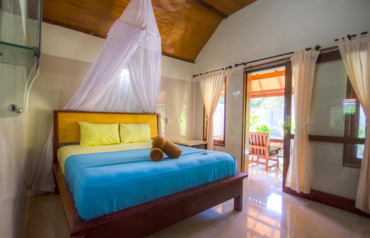 Fantastic Cottages Gili Meno Exterior foto